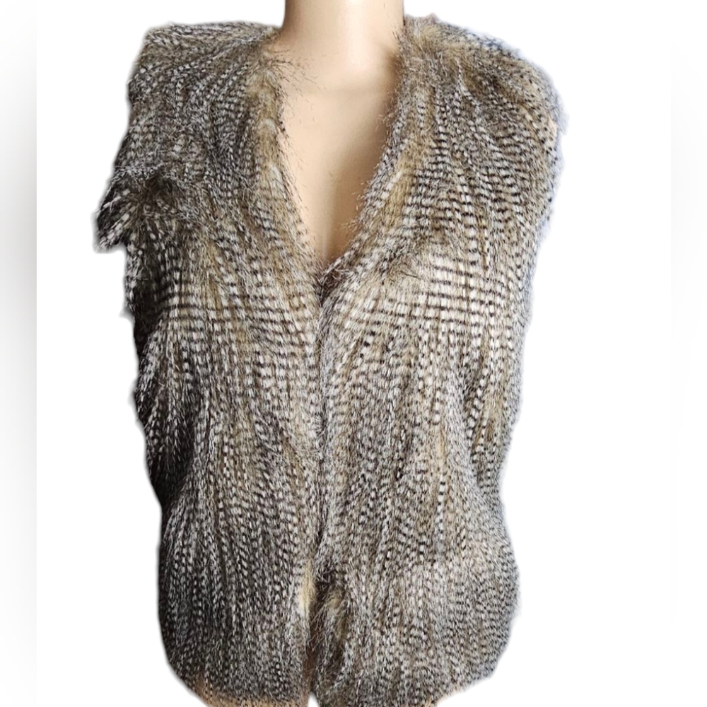 Ellie & Kate Soft Faux Fur Feather Vest EUC